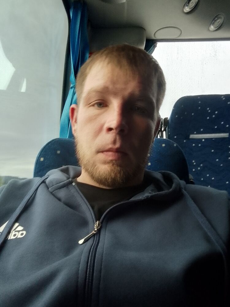  46241275  , 33 ,    