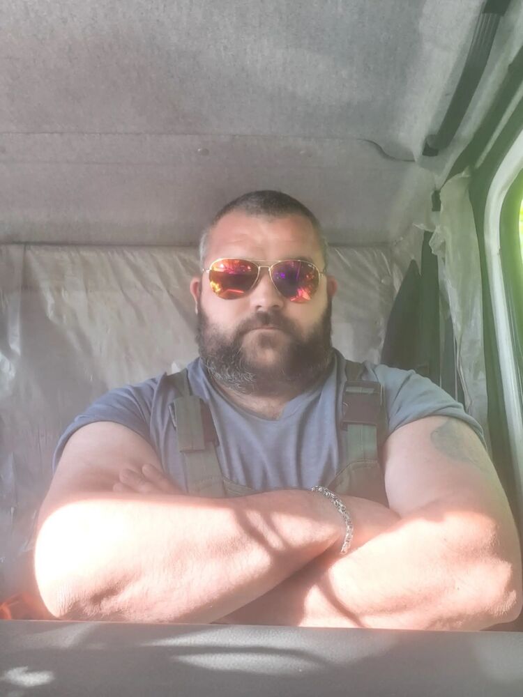  ,   Viktor, 34 ,     , c 