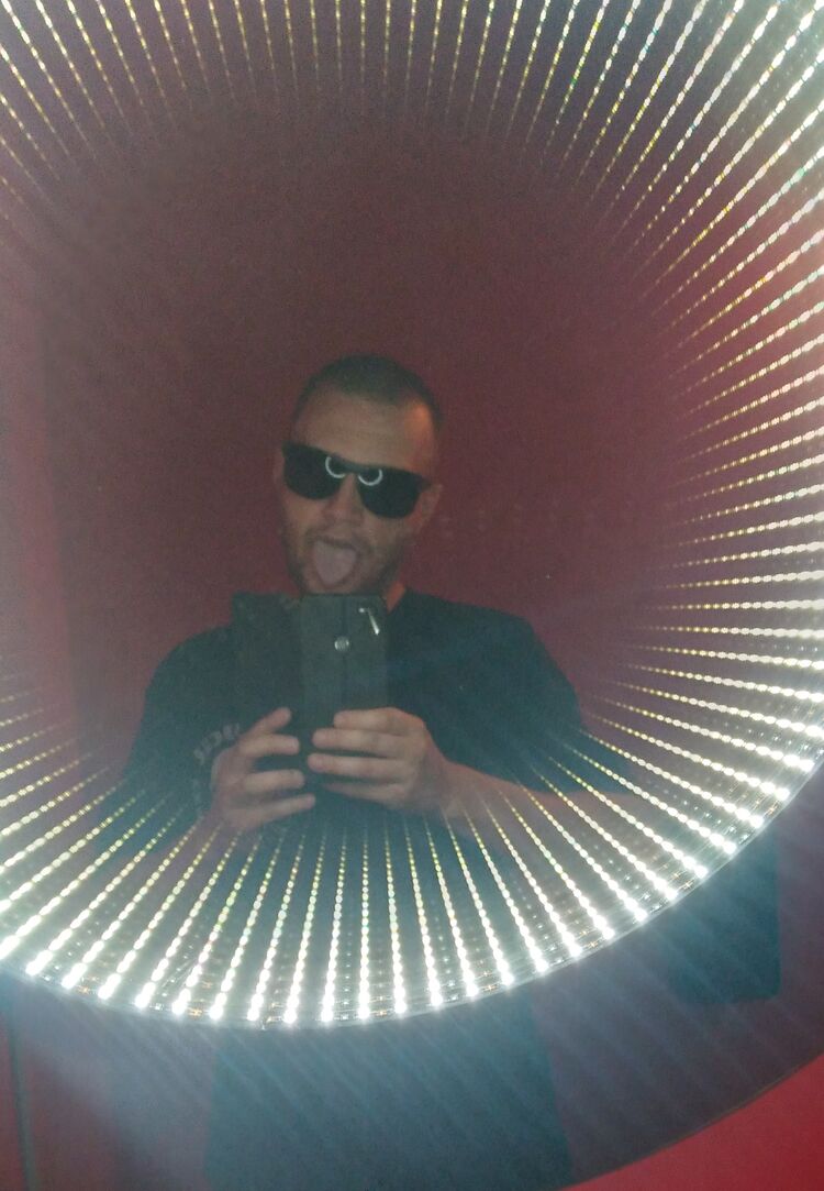  38415145  , 32 ,     