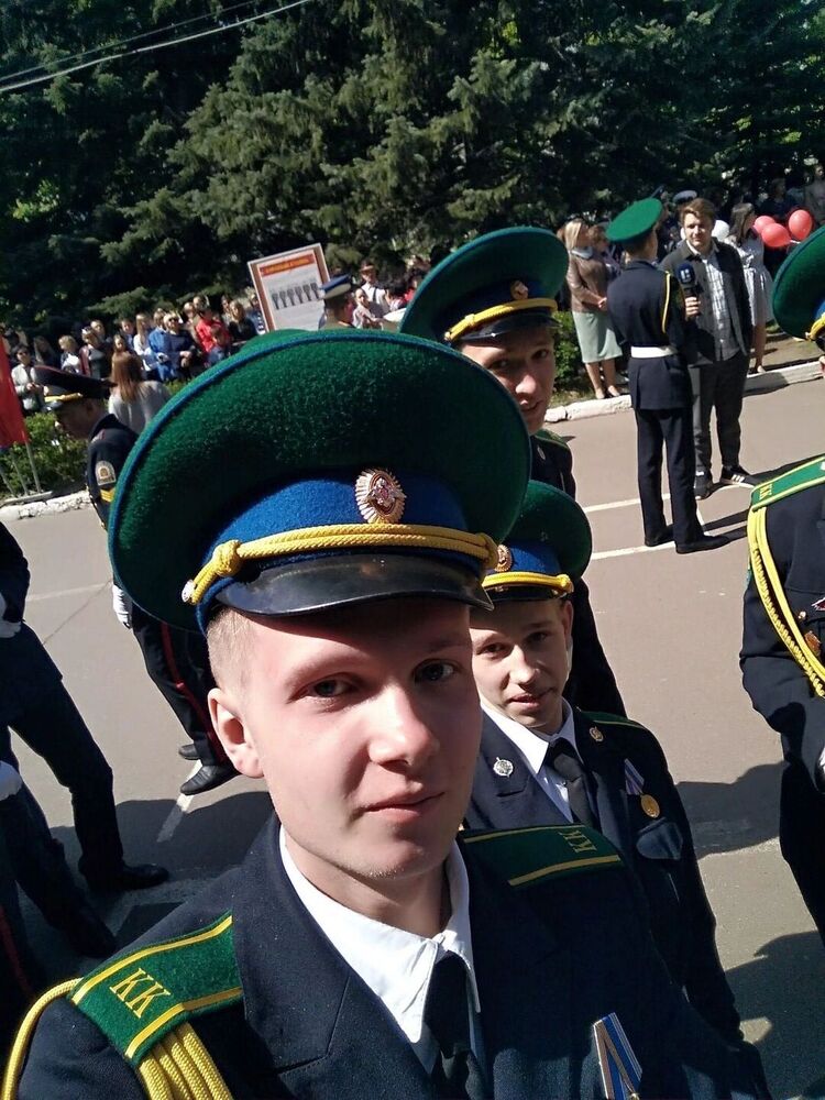  31648935  , 21 ,    