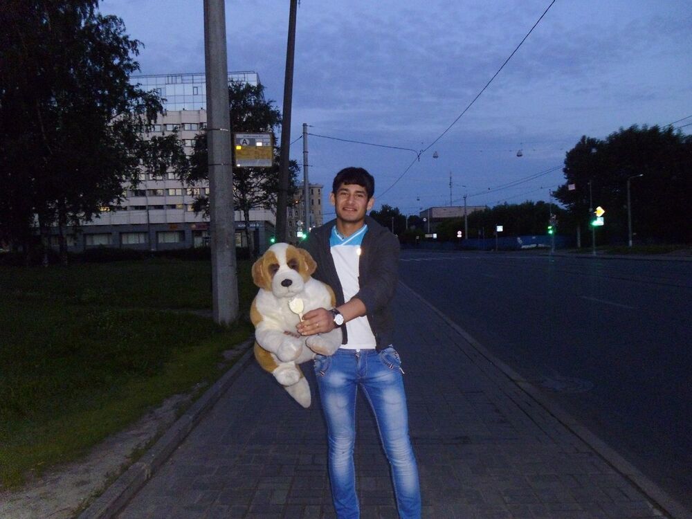  6633725  BARIC, 29 ,    