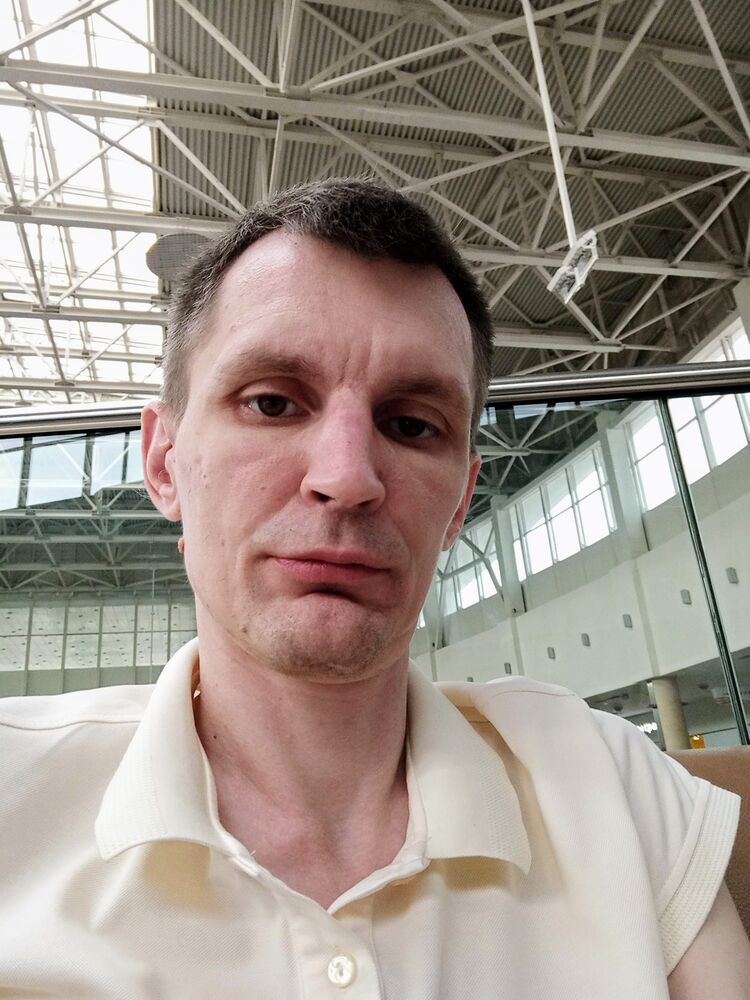  ,   Sergrei, 41 ,   ,   