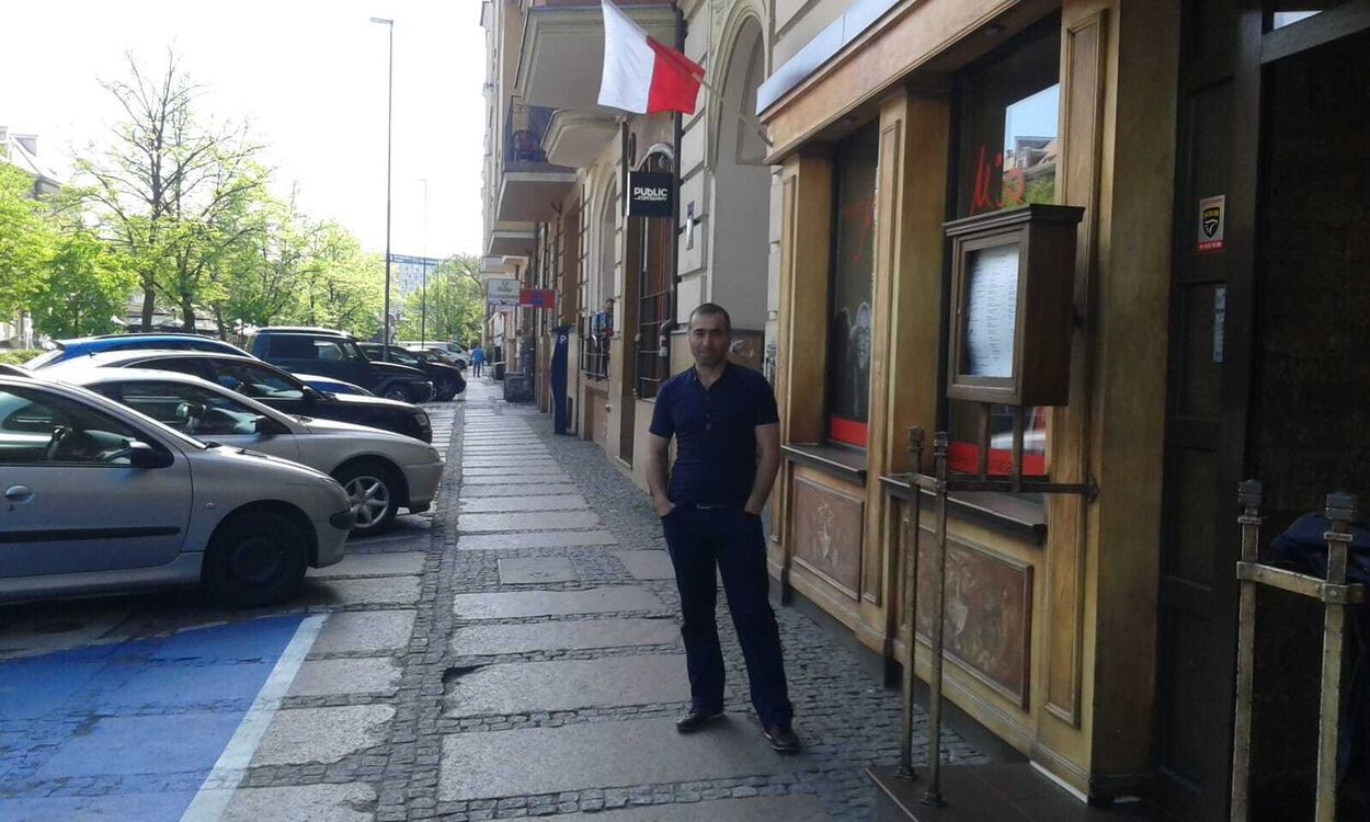  44916785  Ruslan, 45 ,    