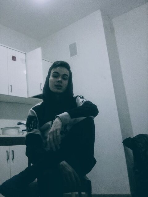  47621735  , 23 ,    