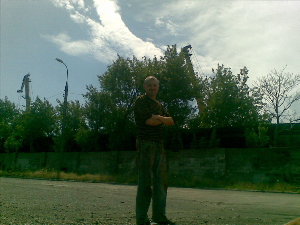  4553555  Koma_22, 42 ,     