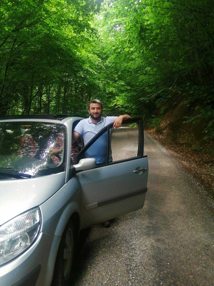  ,   Hakan, 44 ,   ,   