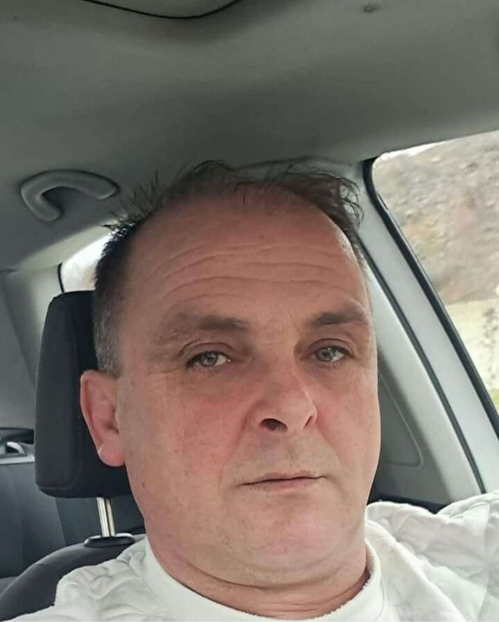  44326115  James, 56 ,    Abbots Langley