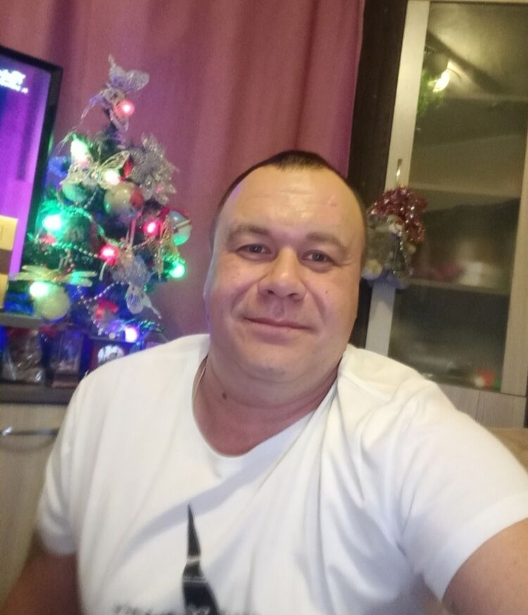  ,   Max, 46 ,   ,   