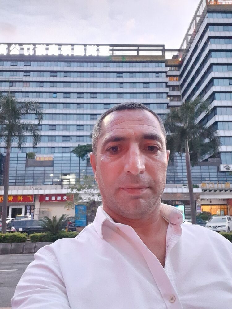  ,   Samir, 42 ,   