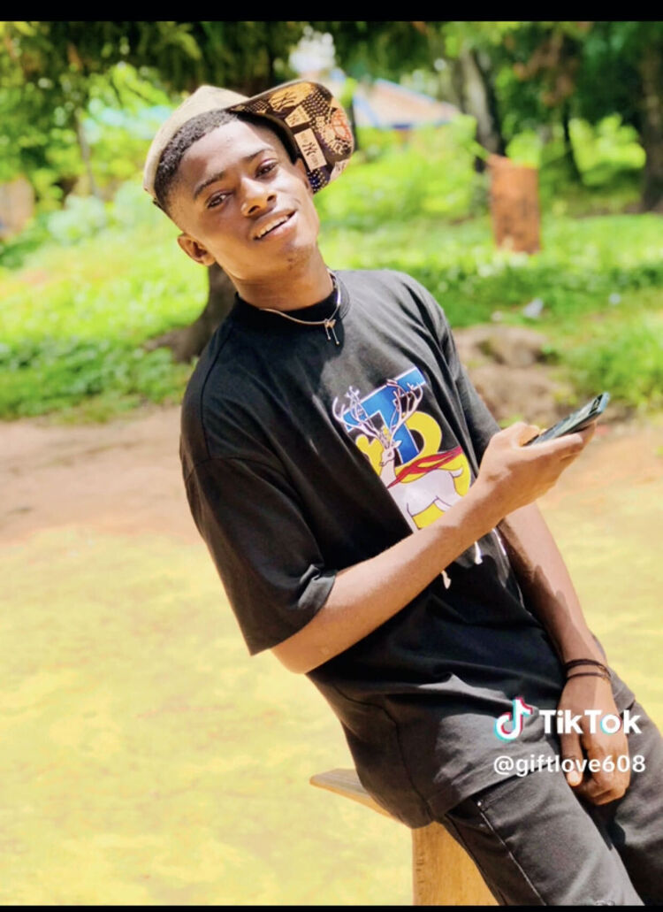 Lagos,   Adure, 20 ,   ,   