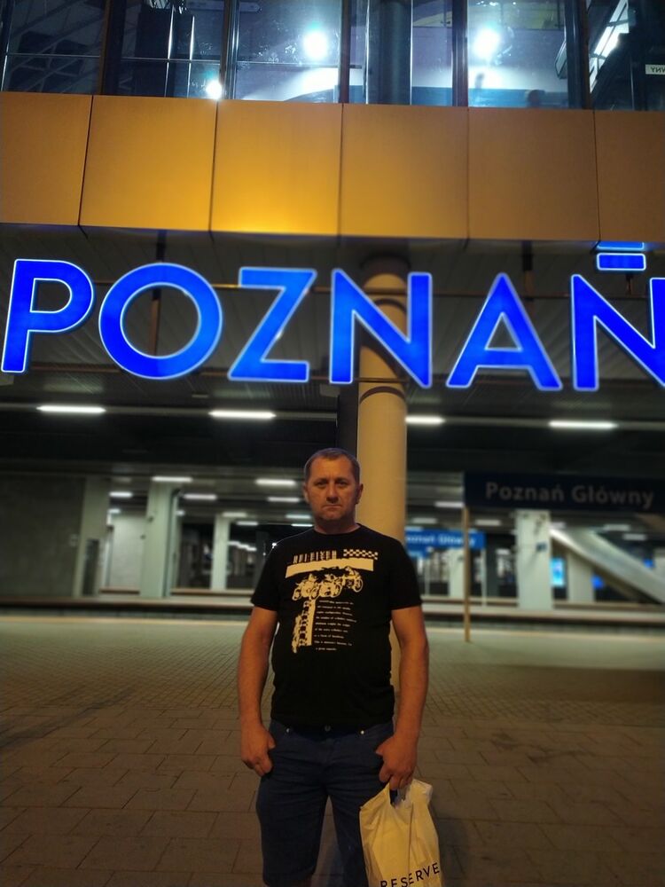 18837055  Ihor hudziy, 50 ,    