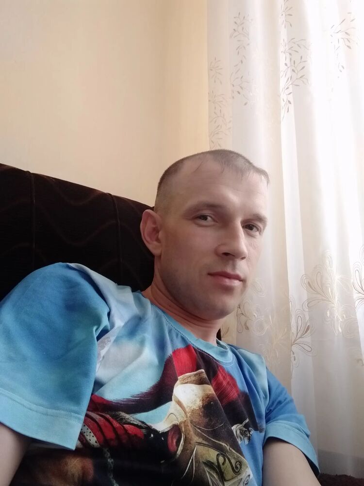 44932395  , 37 ,    