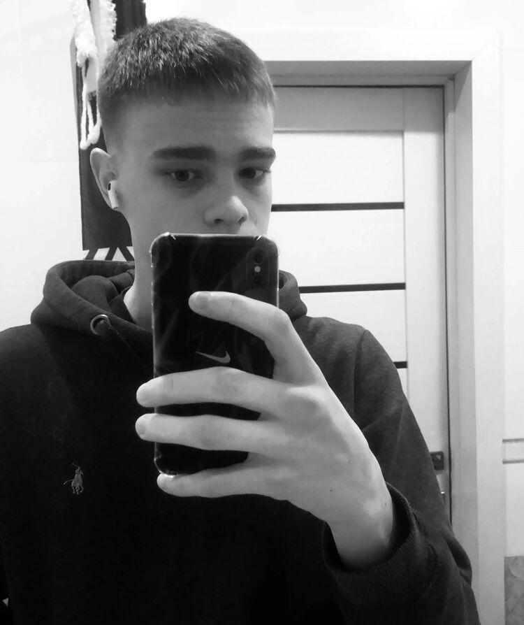  ,   Nikita, 18 ,   ,   