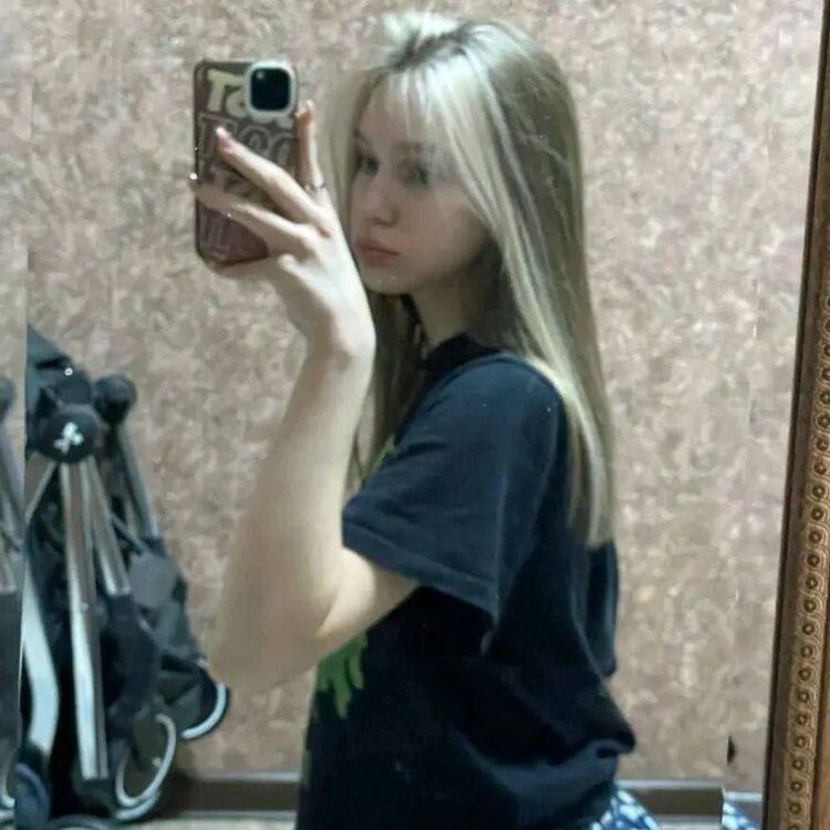  42506455  , 24 ,    