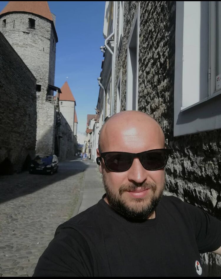  ,   Leonid, 41 ,   ,   , c 