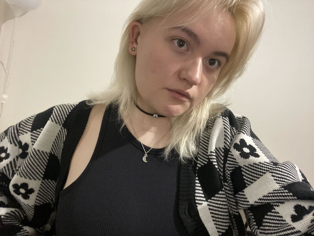  38212035  , 25 ,    -