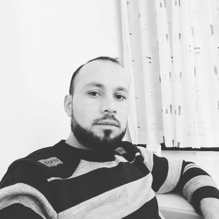  22802755  Orhan, 37 ,    