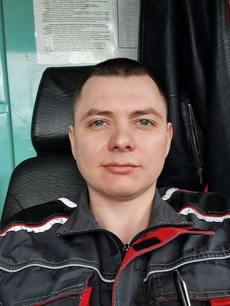  43379475  , 32 ,    