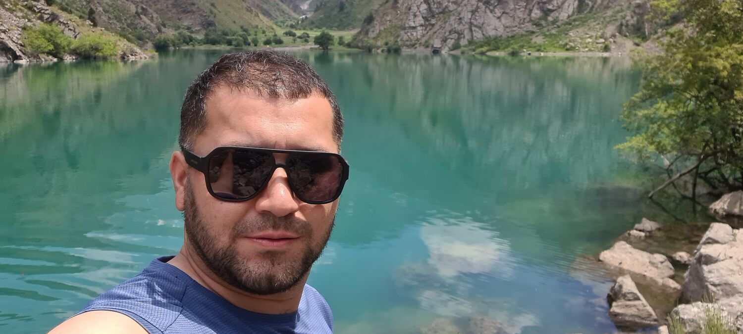  31642695  Elmirod, 38 ,    