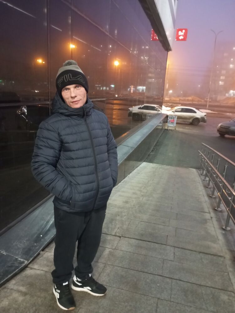  42217625  , 48 ,    