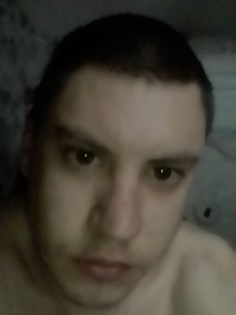  33214055  Stalk, 26 ,    