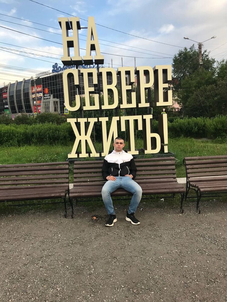  36899715  Ivan, 24 ,    