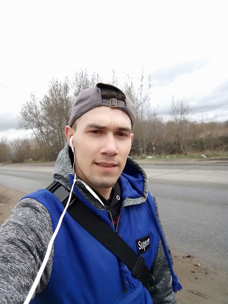  ,   Andrej, 29 ,   ,   , c 