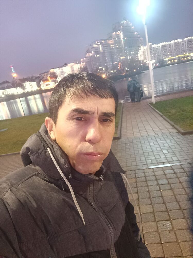  49360895  , 37 ,    