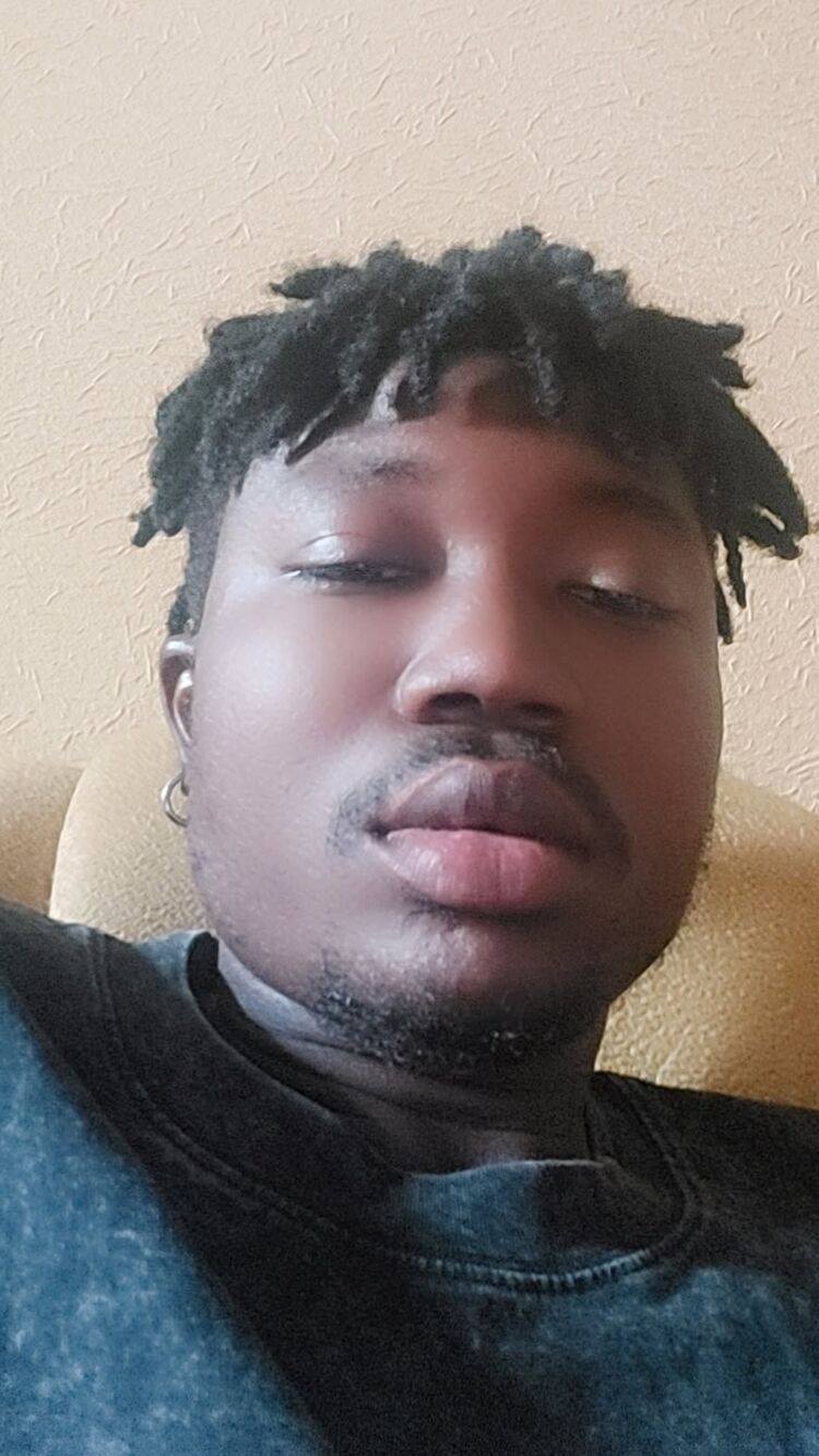  ,   Oheneba, 27 ,   ,   