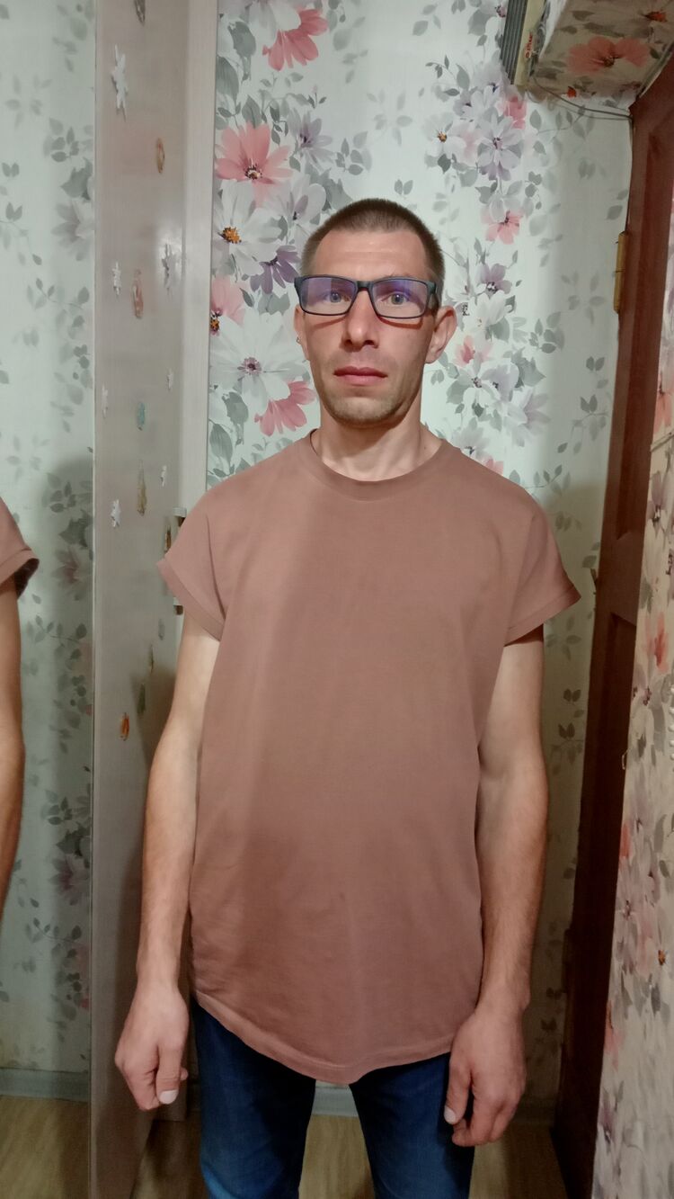  44879585  , 42 ,    