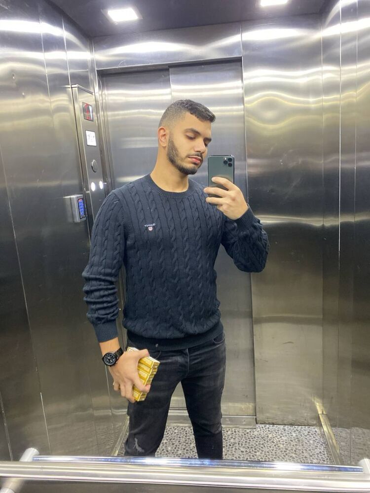  46803635  , 27 ,    
