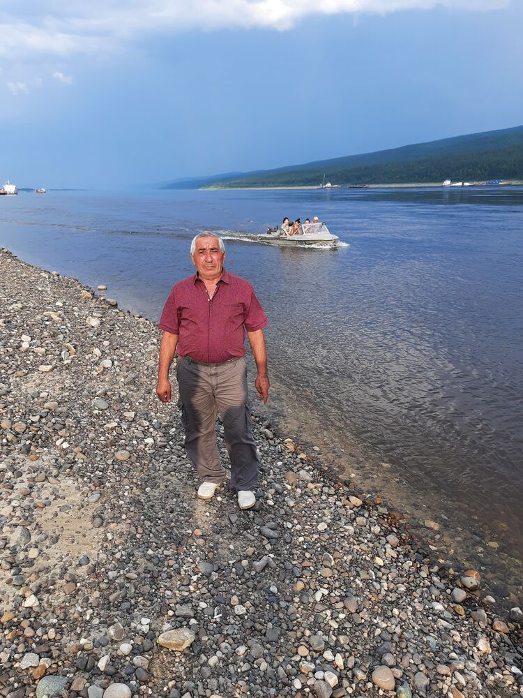  49866385  , 63 ,    Lambeth