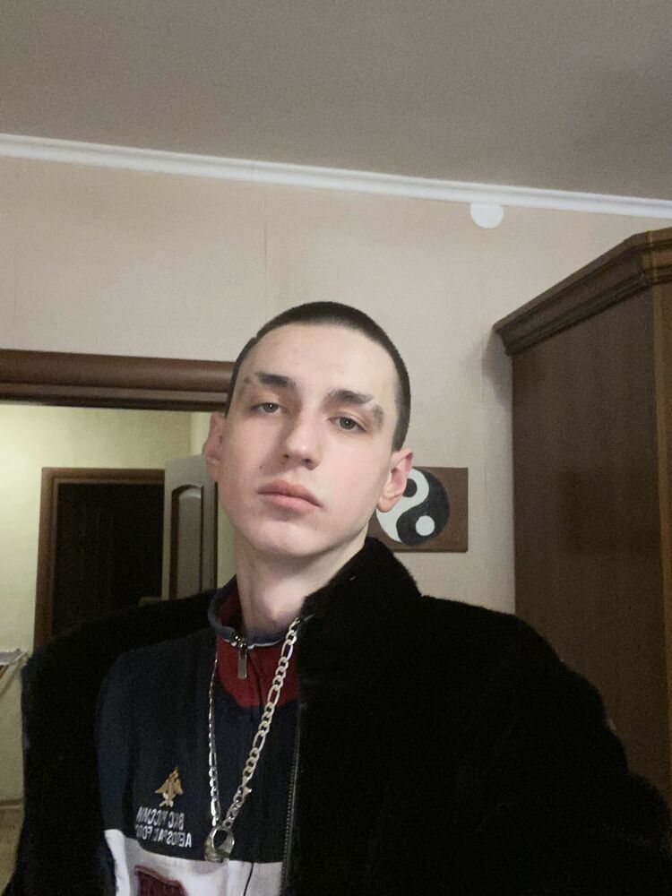  42495585  , 22 ,    