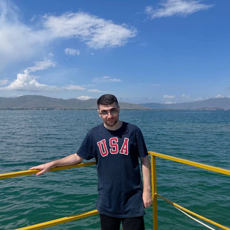 ���� 45737585 ������� Gurgen, 31 ���, ���� ���������� � �������