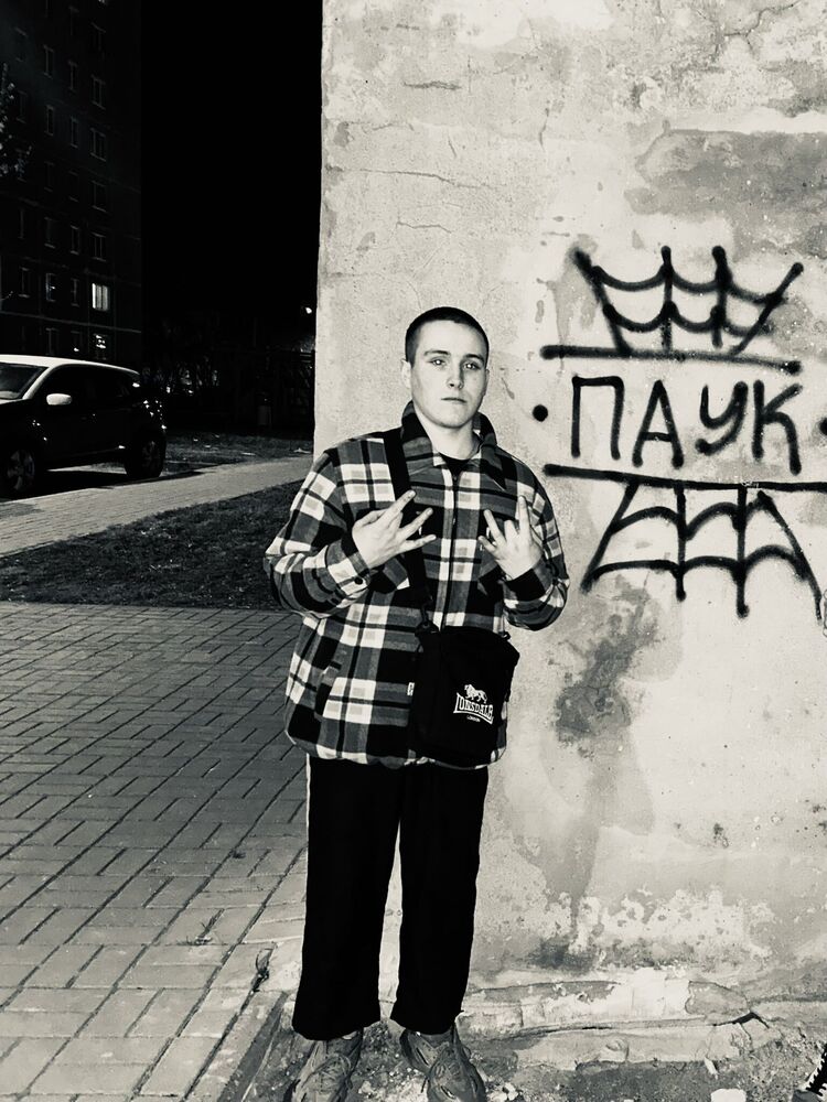  48091035  , 22 ,    