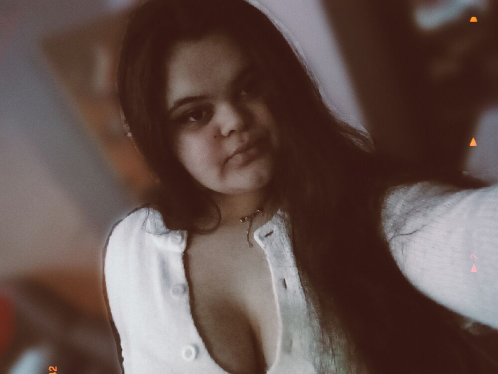  ,   Gaby, 18 ,   ,   