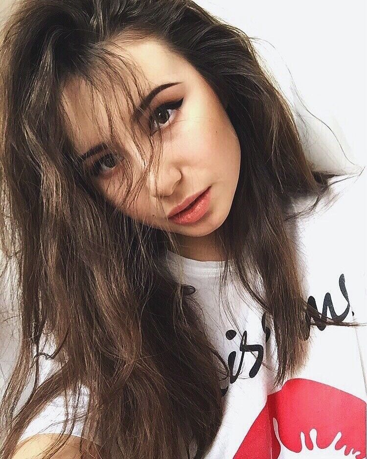  ,   Leyla, 24 ,   ,   , c 