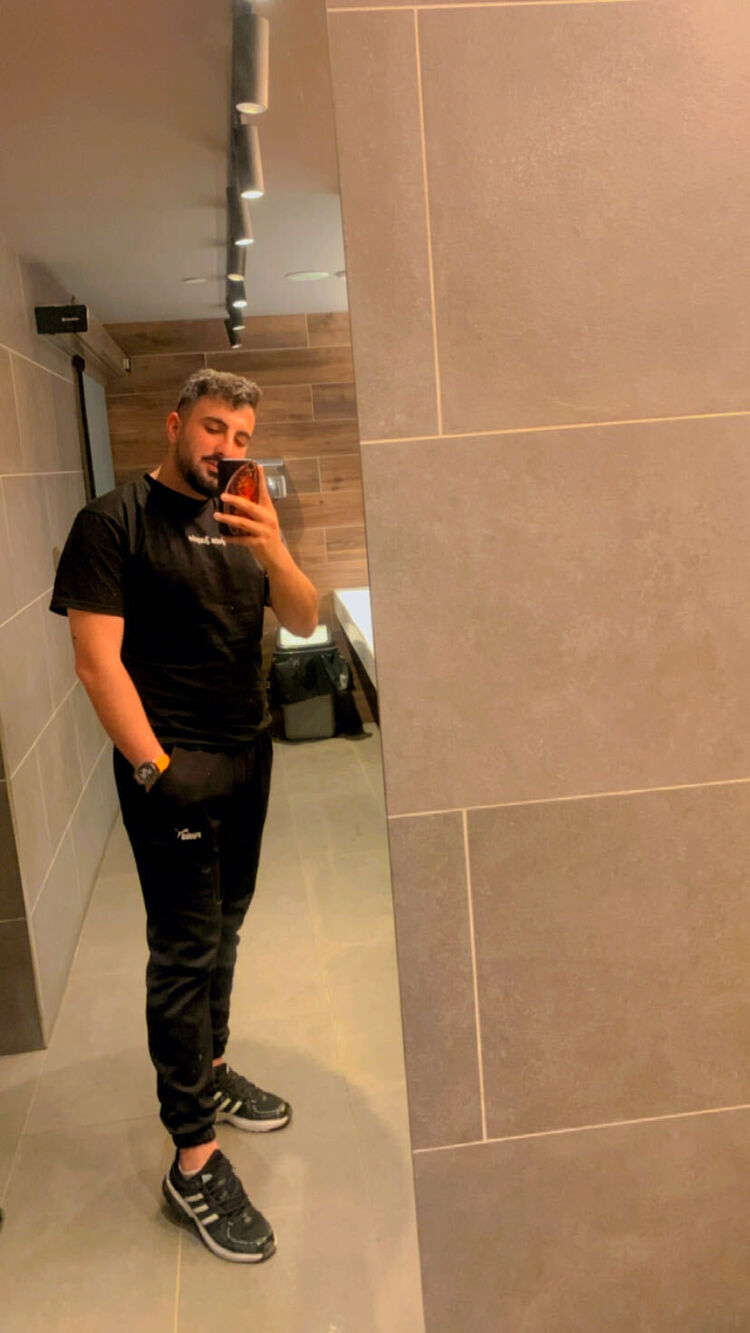  ,   Taner, 24 ,   ,   