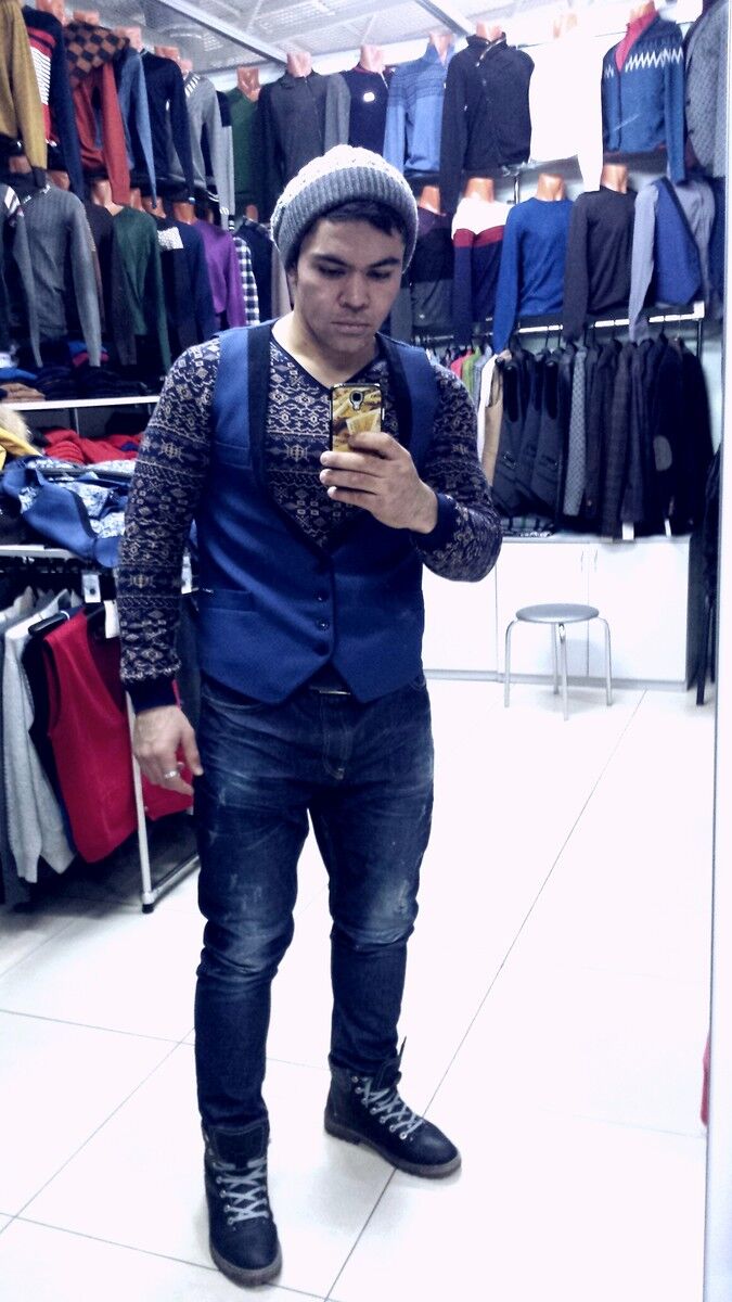  5520355  Bobur, 35 ,    