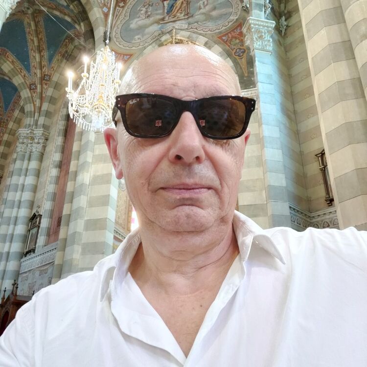  53683705  Dmitrii, 68 ,    