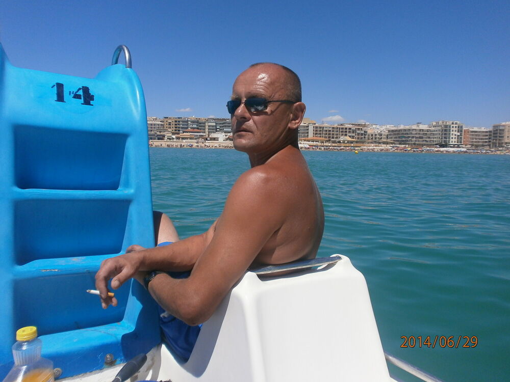  24009085  Arios, 51 ,    