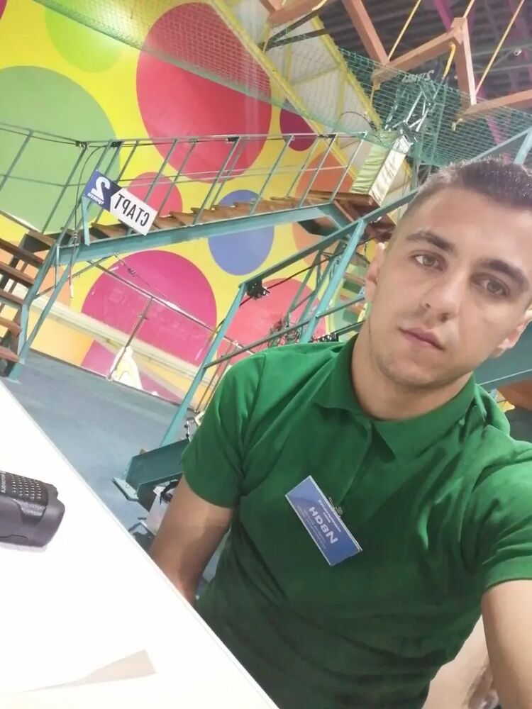  27470305  Ivan, 27 ,    