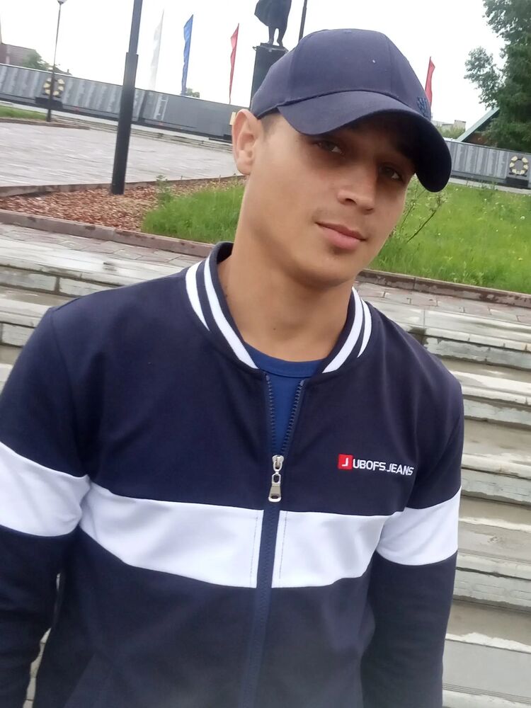  26176305  Golubev, 36 ,    