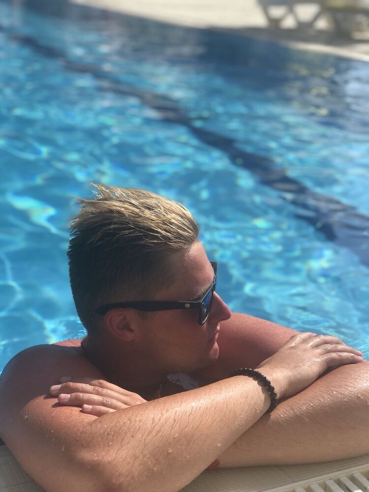 ,   Mark, 28 ,   ,   , c 
