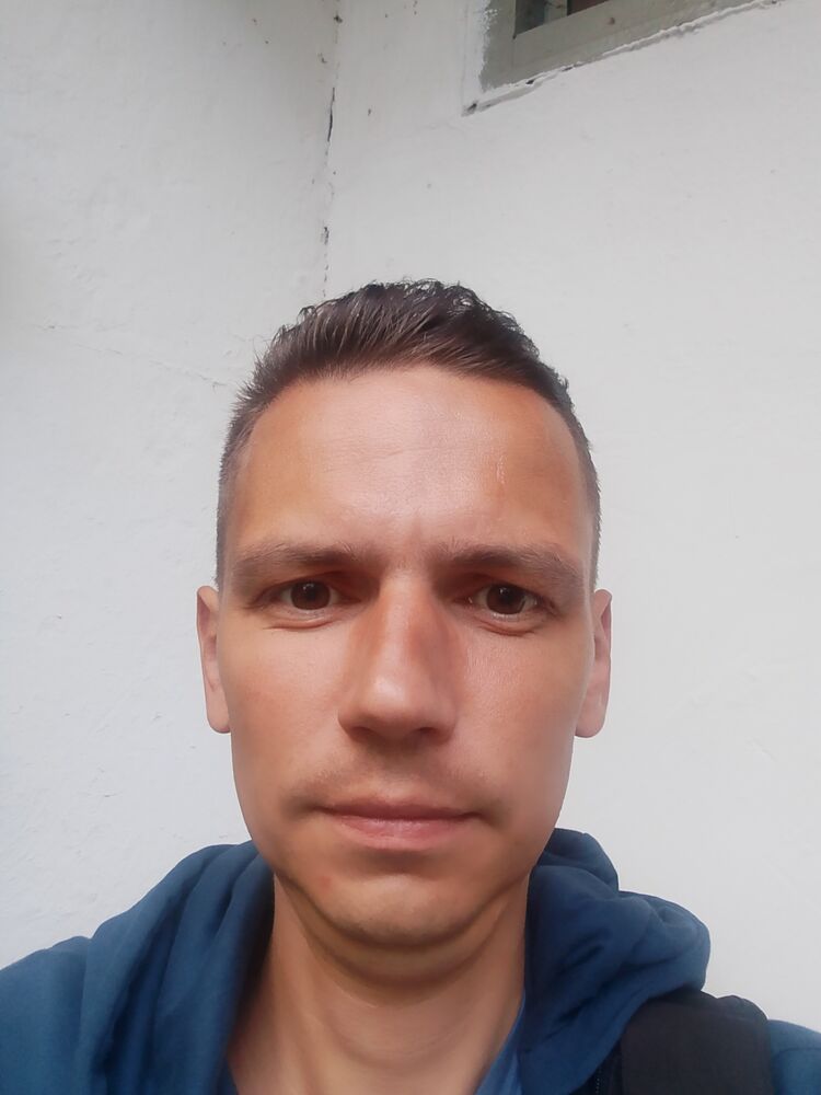  46774065  , 39 ,    