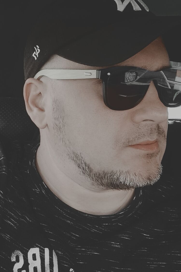  53995875  Ivan, 42 ,    