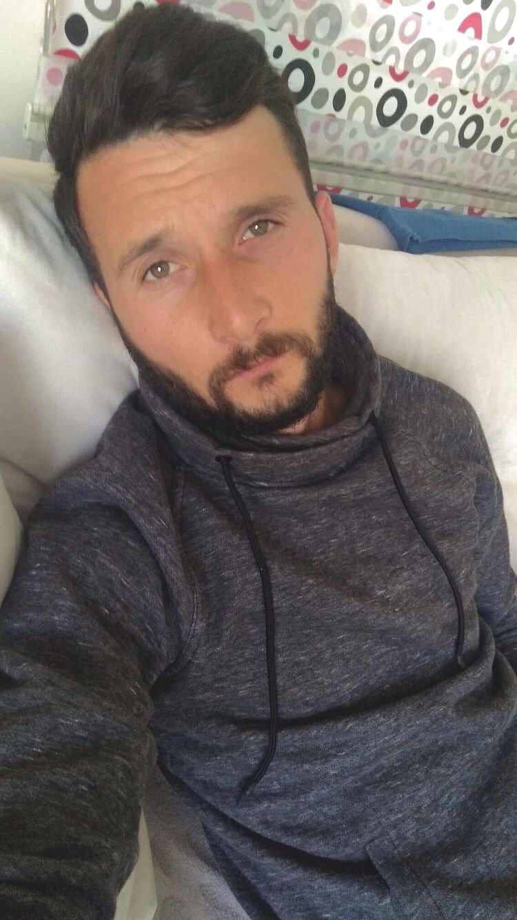  ,   Ugur, 32 ,   ,   