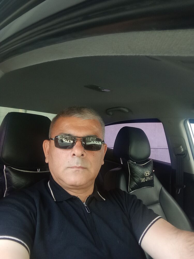  51968905  Tofiq, 43 ,    