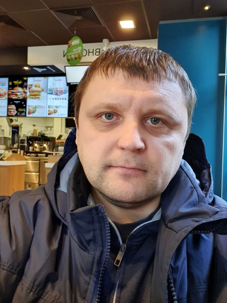  Essen,   Konstantin, 42 ,   ,   , c , 