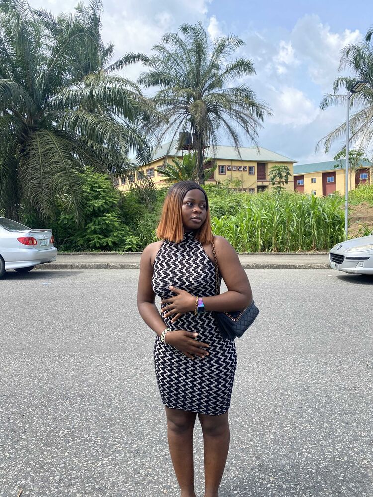  Lagos,   Ushie, 24 ,     , c , 